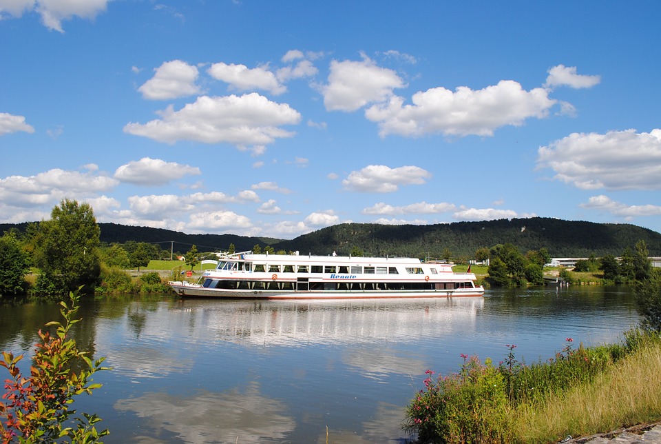 Canal Cruise