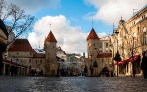 Thumbnail for Visit the City of Tallinn from Helsinki