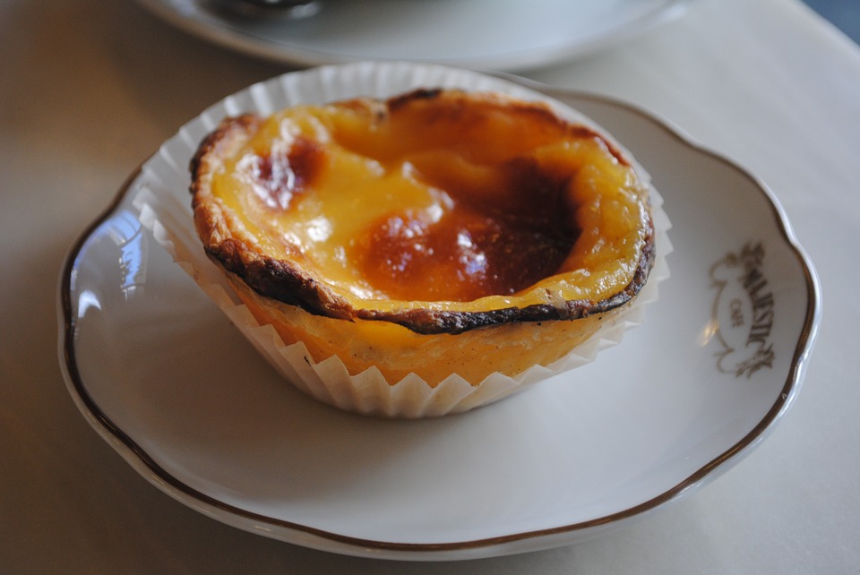 Portuguese pastel de nata tarts